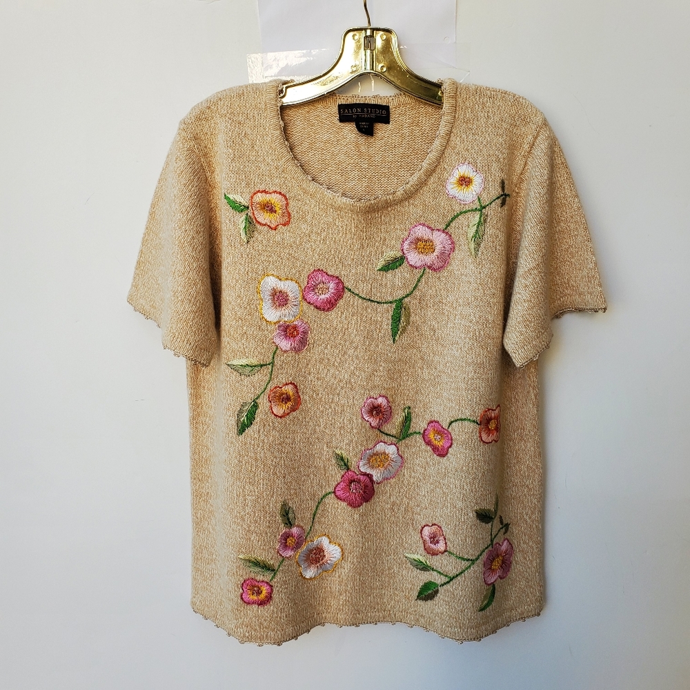 Vintage Embroidered Floral Short Sleeve Sweater - Picture 12 of 12